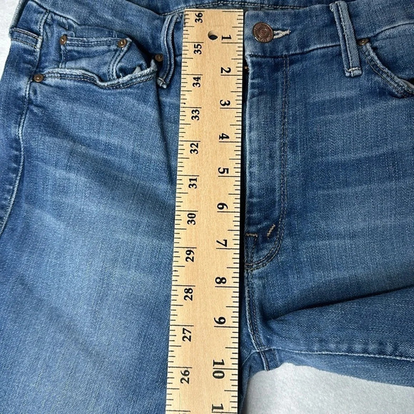 MOTHER  The Looker Crop Jean in Come Sundown Sz: 30 - Picture 11 of 15